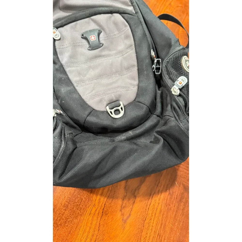 Swiss Gear Backpack‎ Computer Laptop Synergy Shock Business Black Gray